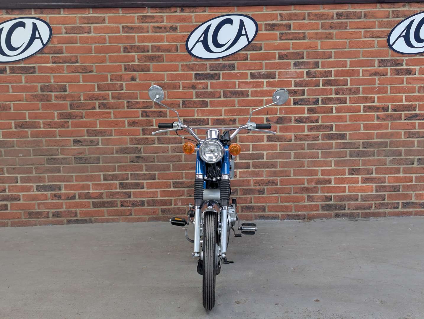 <p>1977 YAMAHA FS1E</p>