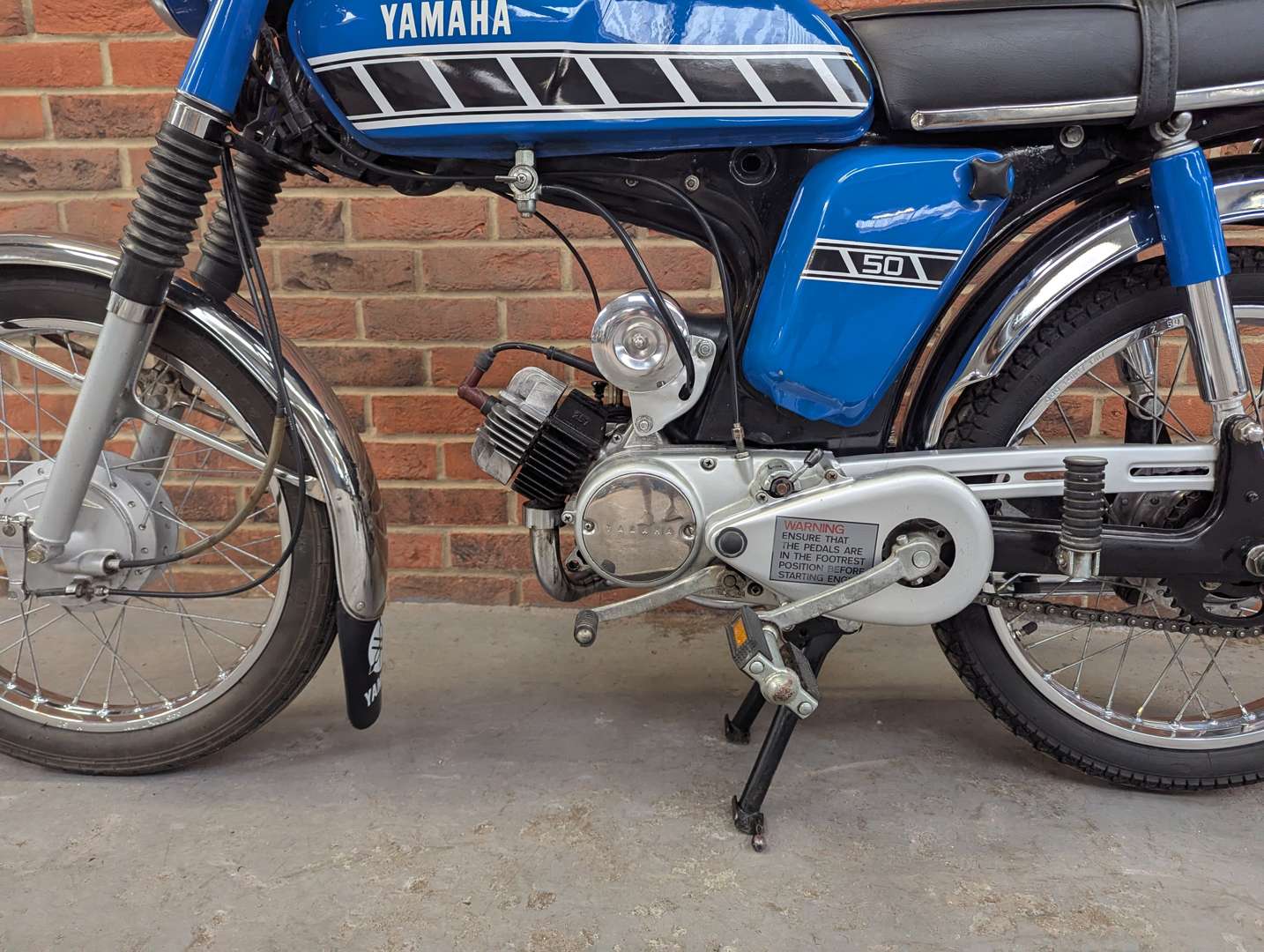 <p>1977 YAMAHA FS1E</p>