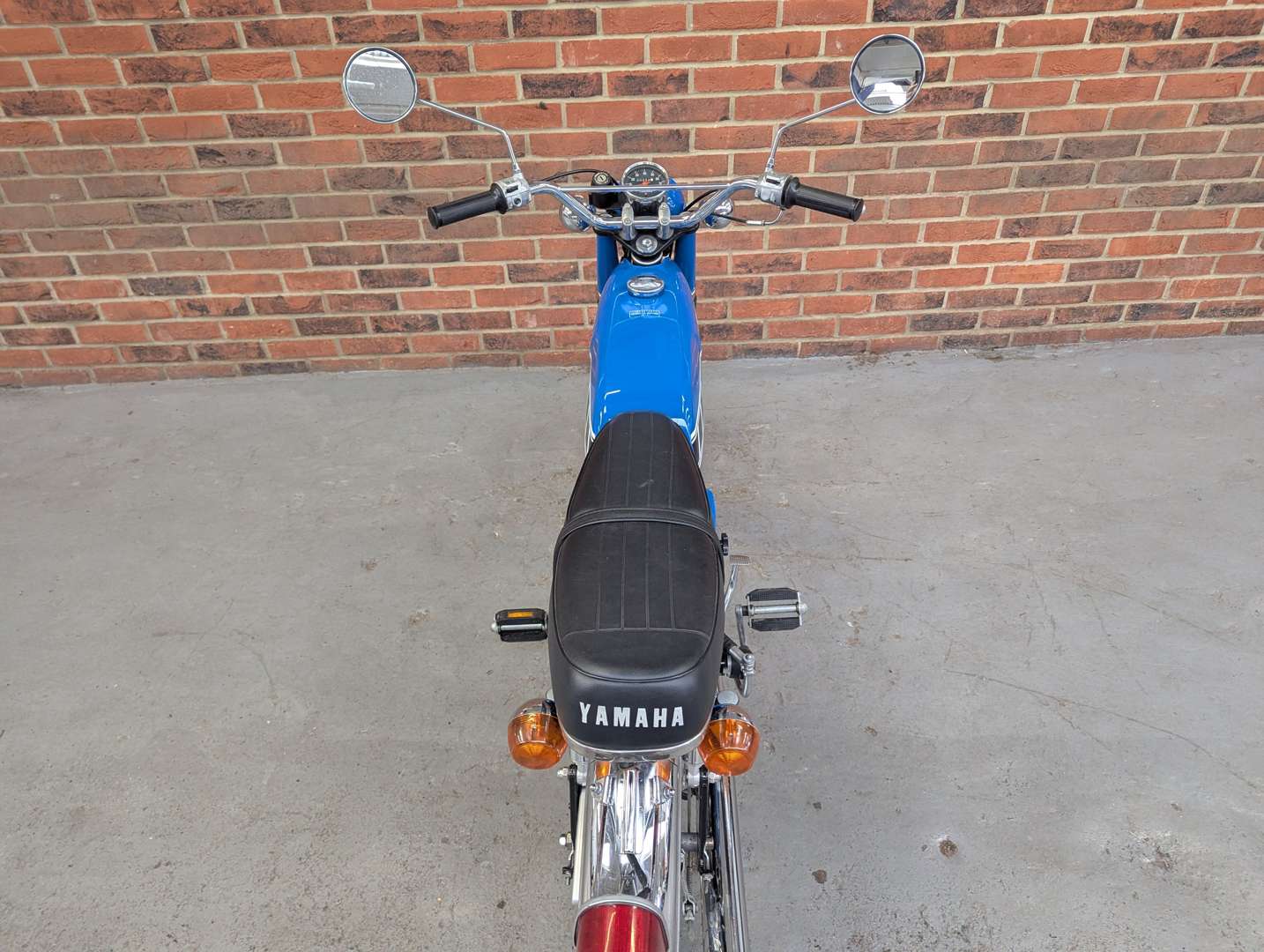 <p>1977 YAMAHA FS1E</p>