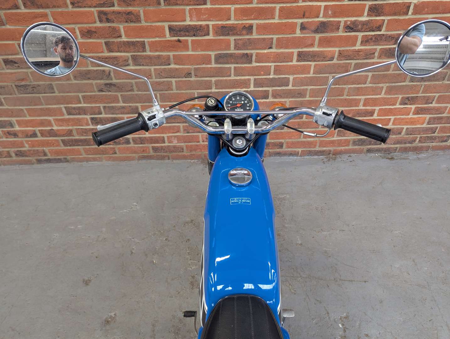 <p>1977 YAMAHA FS1E</p>