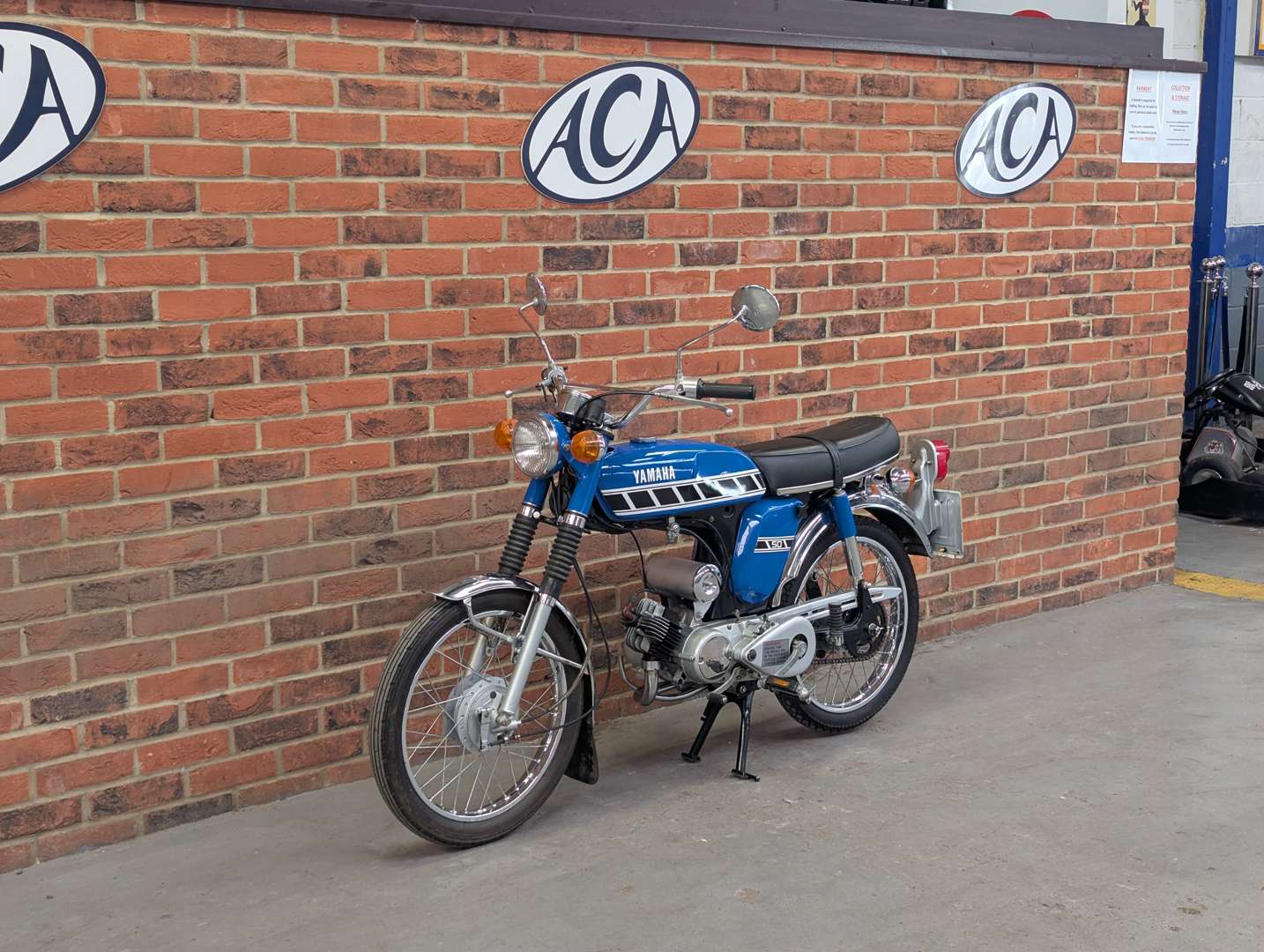 <p>1977 YAMAHA FS1E</p>