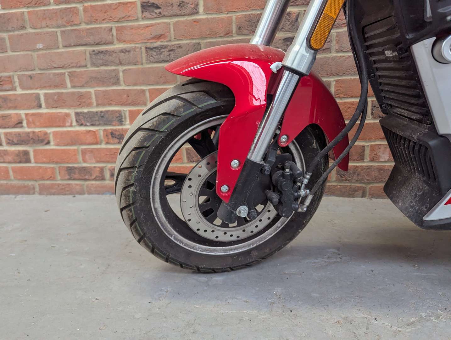 <p>2022 SUNRA MIKU SUPER</p>