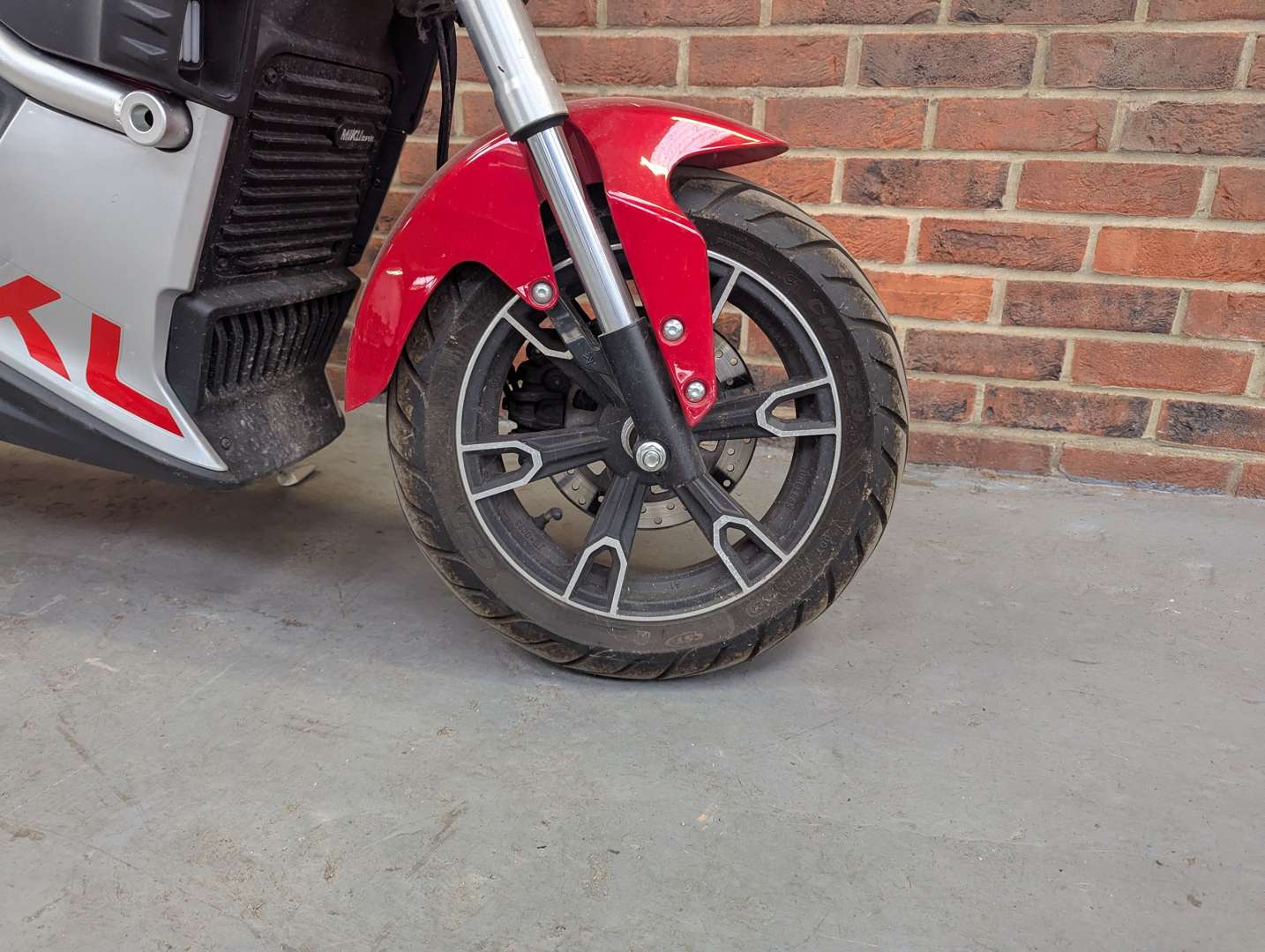 <p>2022 SUNRA MIKU SUPER</p>