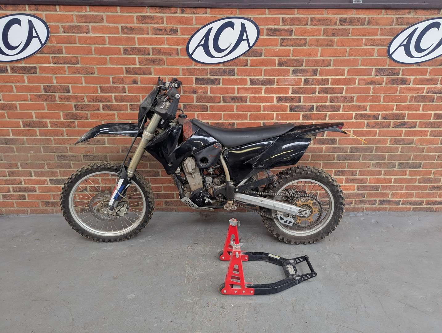 <p>2004 KTM 525 EXC RACING</p>