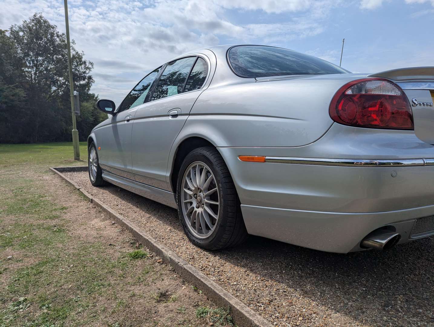 <p>2007 JAGUAR S-TYPE SE V6 AUTO</p>