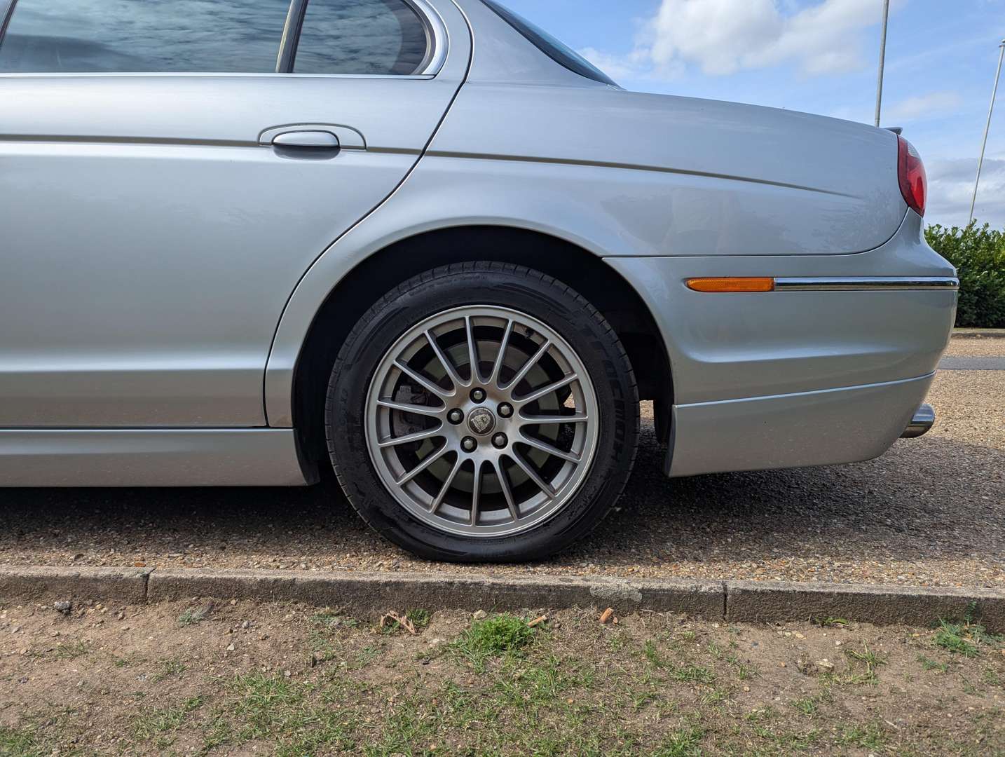 <p>2007 JAGUAR S-TYPE SE V6 AUTO</p>