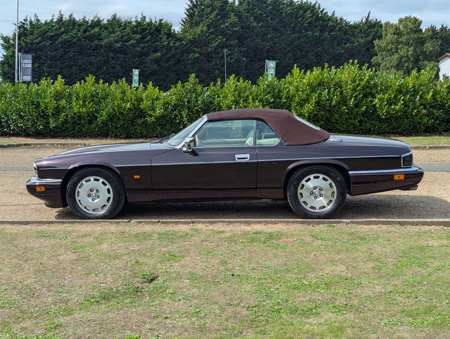 <p>1996 JAGUAR XJS 4.0 CELEBRATION CONVERTIBLE AUTO</p>