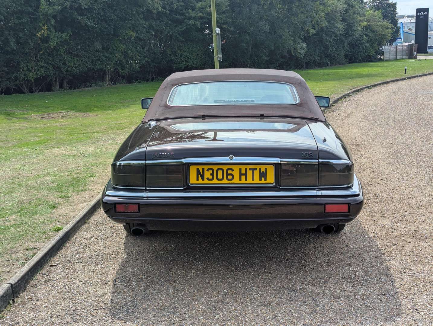 <p>1996 JAGUAR XJS 4.0 CELEBRATION CONVERTIBLE AUTO</p>