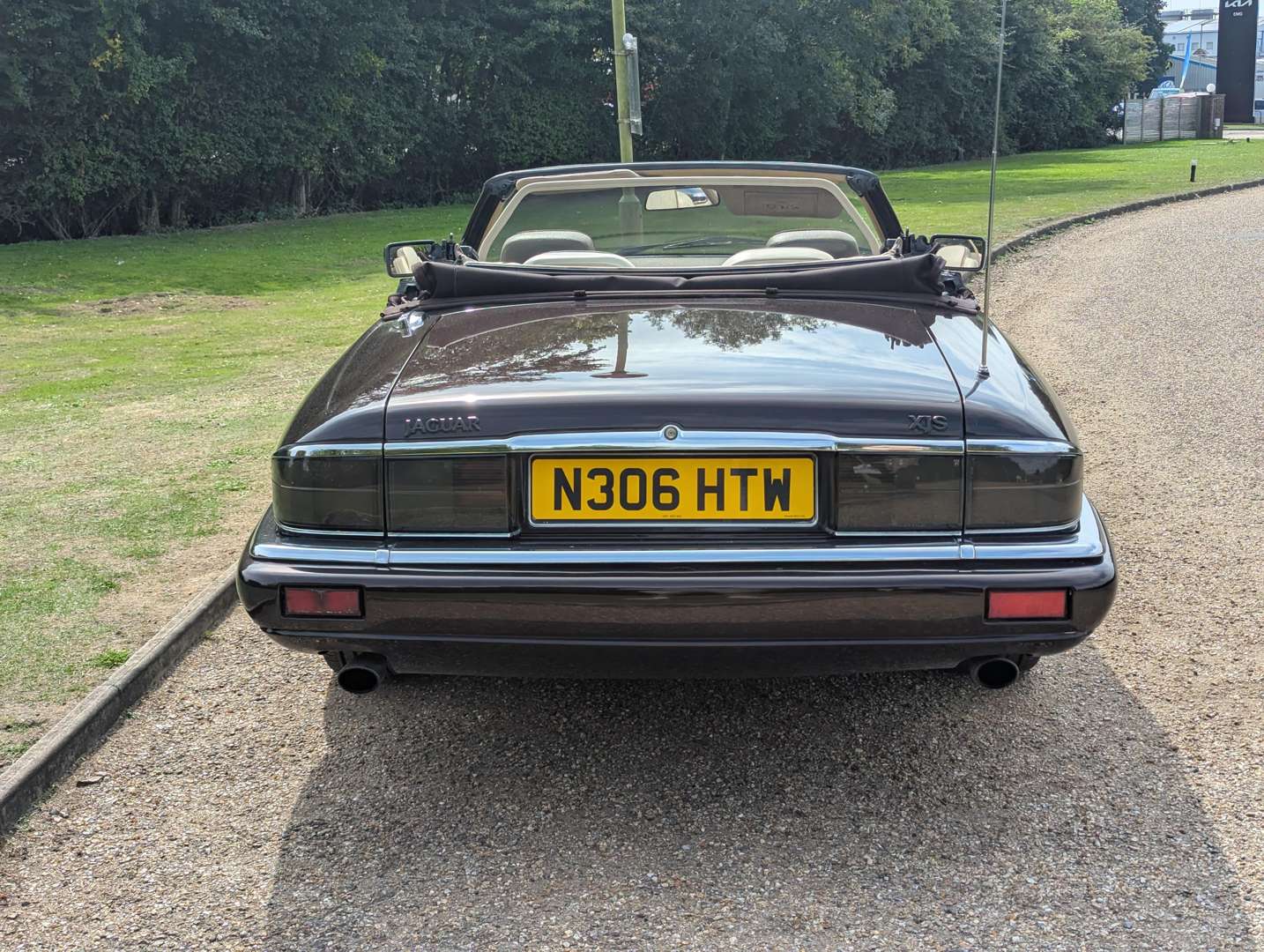 <p>1996 JAGUAR XJS 4.0 CELEBRATION CONVERTIBLE AUTO</p>