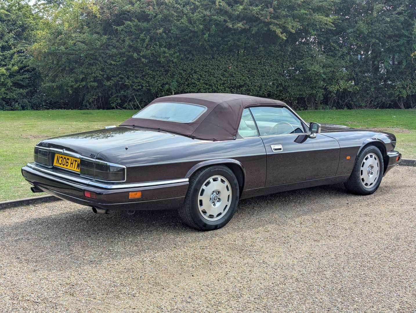 <p>1996 JAGUAR XJS 4.0 CELEBRATION CONVERTIBLE AUTO</p>