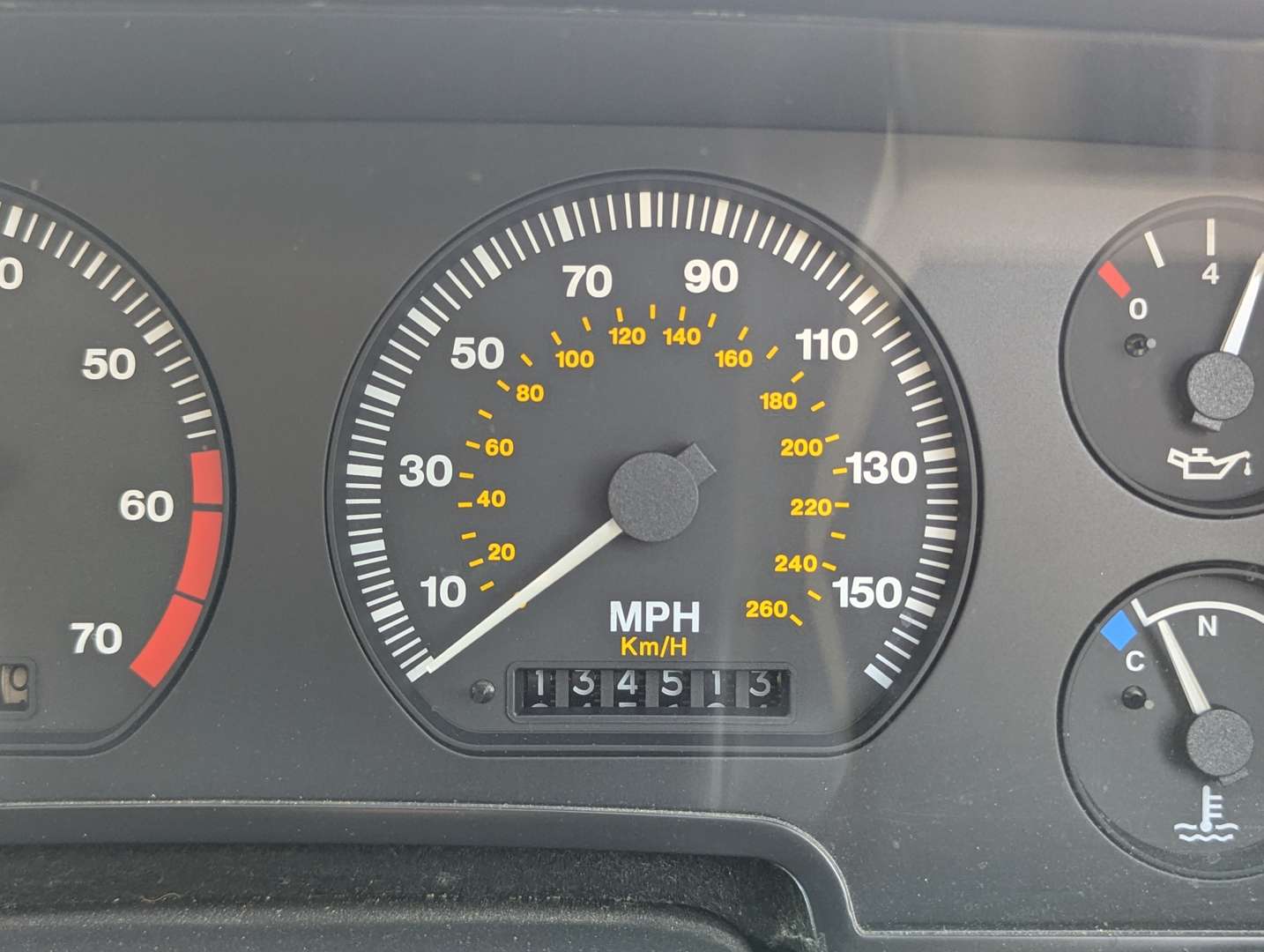 <p>1996 JAGUAR XJS 4.0 CELEBRATION CONVERTIBLE AUTO</p>