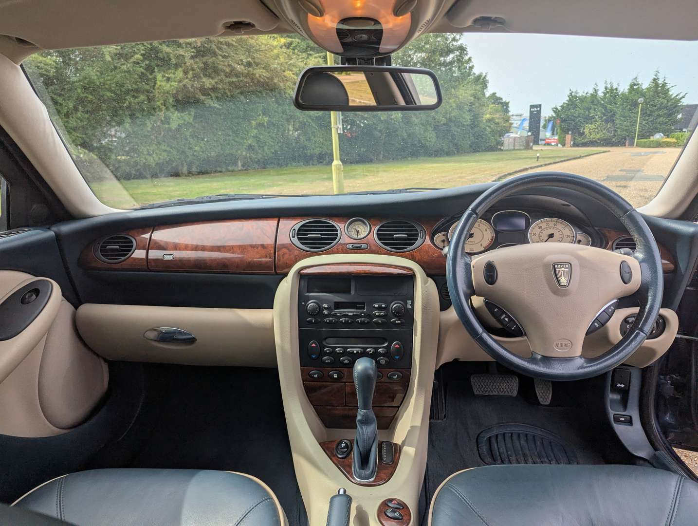 <p>2003 ROVER 75 CONNOISSEUR SE AUTO</p>