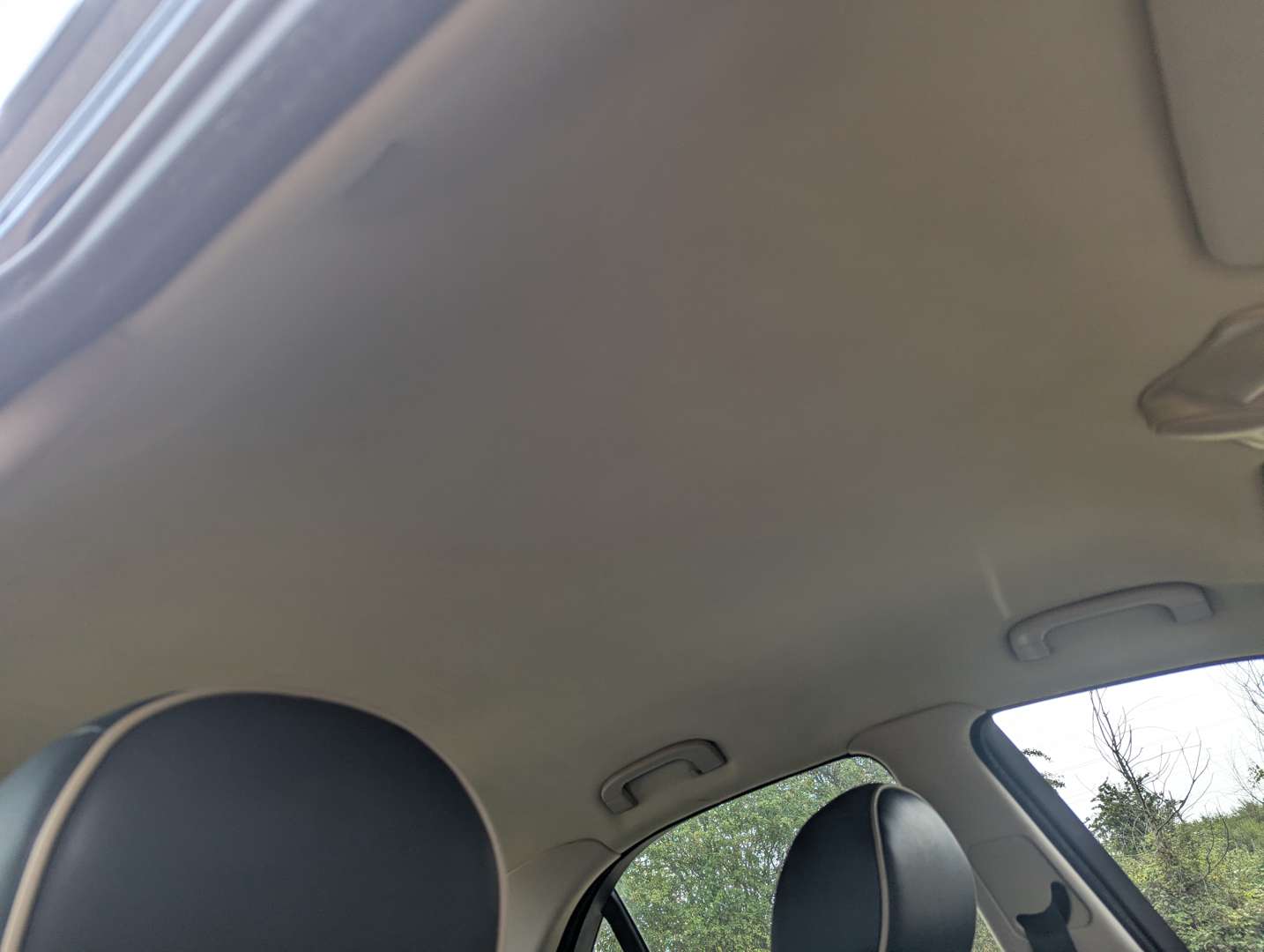 <p>2003 ROVER 75 CONNOISSEUR SE AUTO</p>