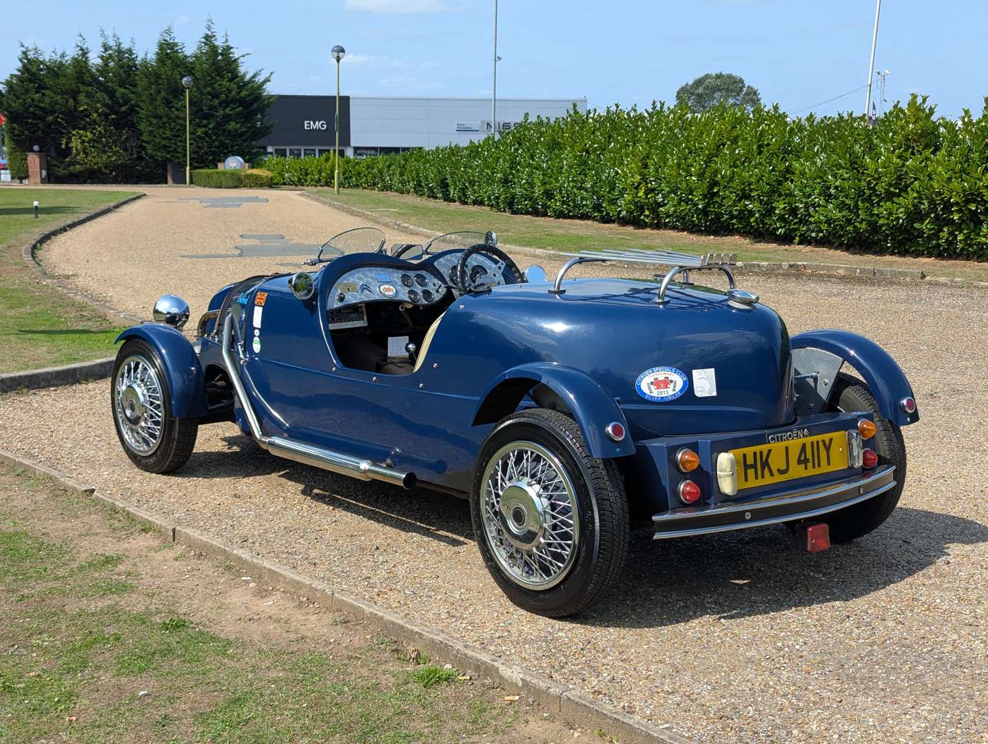 <p>1983 LOMAX 224 SPORTS</p>