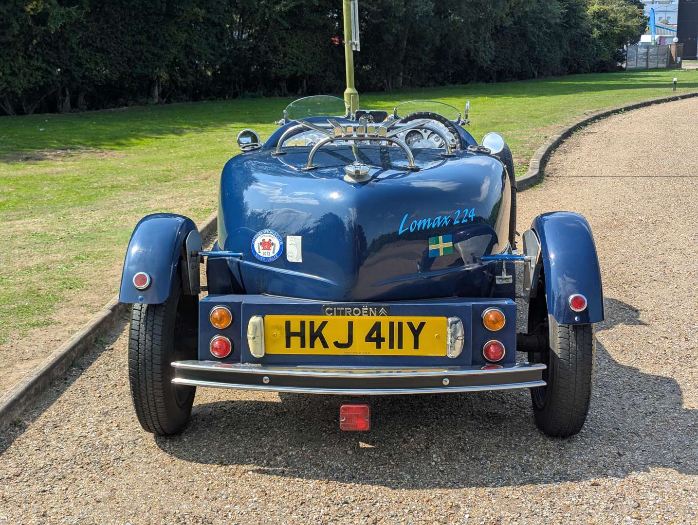 <p>1983 LOMAX 224 SPORTS</p>