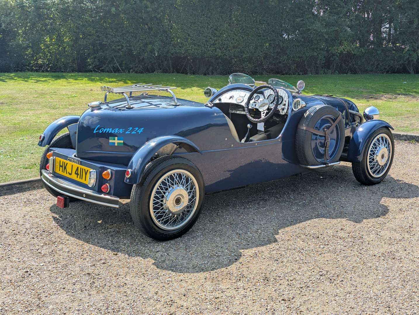 <p>1983 LOMAX 224 SPORTS</p>