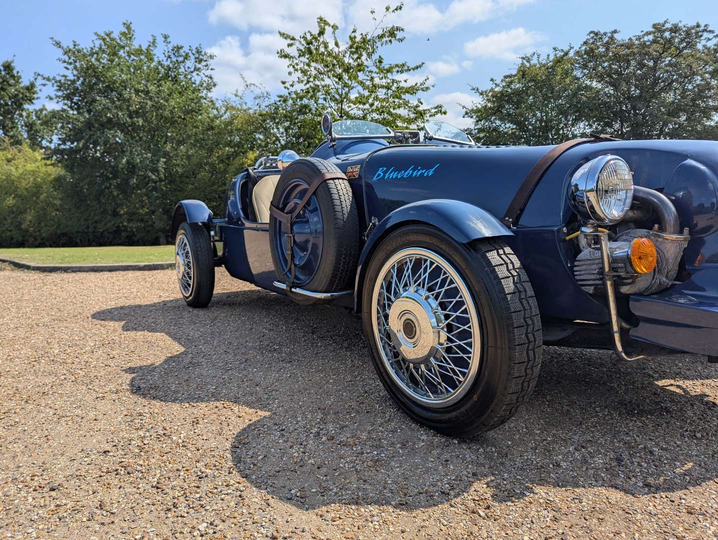 <p>1983 LOMAX 224 SPORTS</p>