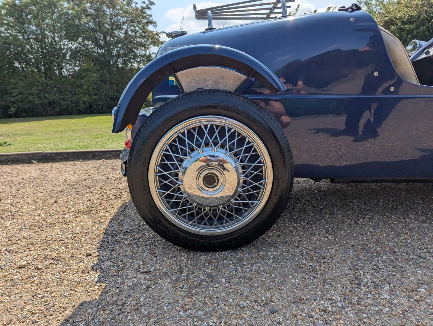 <p>1983 LOMAX 224 SPORTS</p>