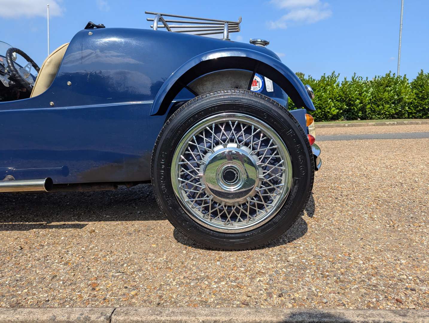 <p>1983 LOMAX 224 SPORTS</p>