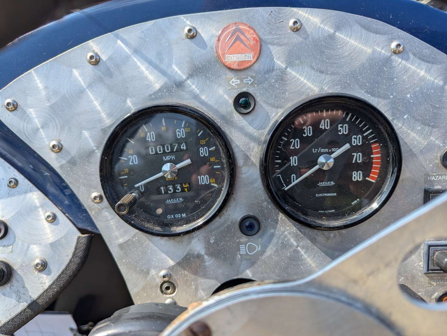 <p>1983 LOMAX 224 SPORTS</p>