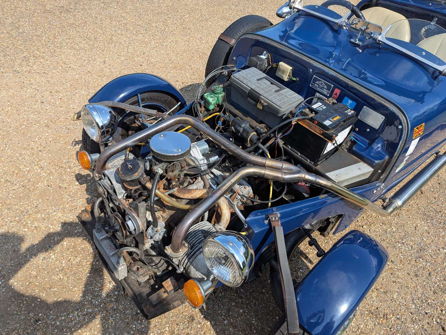 <p>1983 LOMAX 224 SPORTS</p>