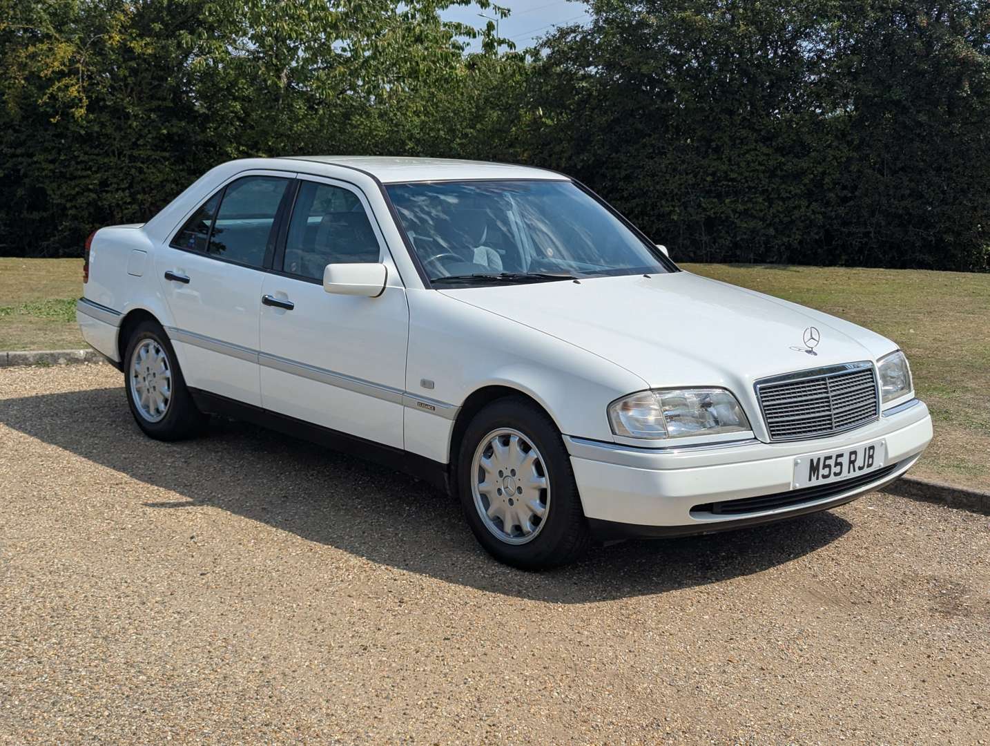 <p>1994 MERCEDES C200 AUTO</p>