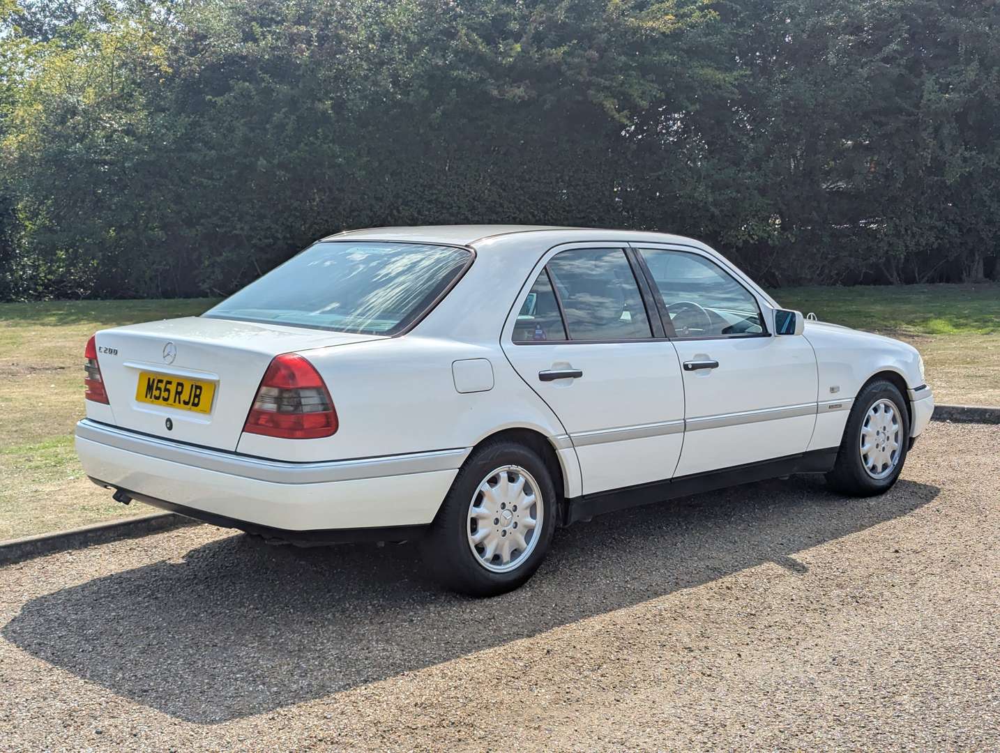 <p>1994 MERCEDES C200 AUTO</p>