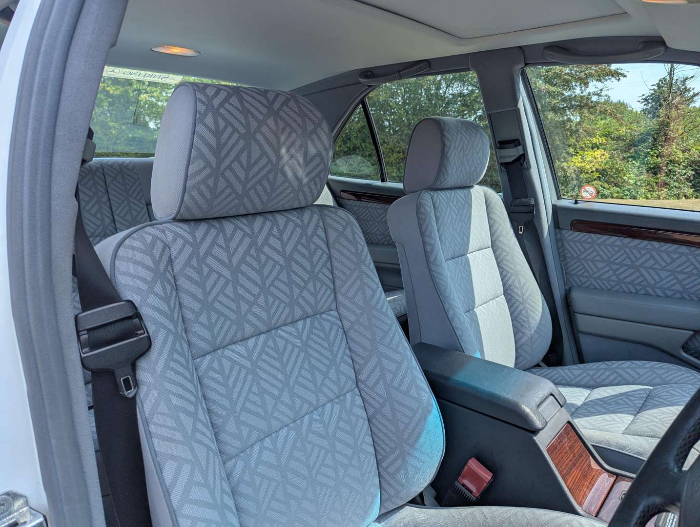 <p>1994 MERCEDES C200 AUTO</p>