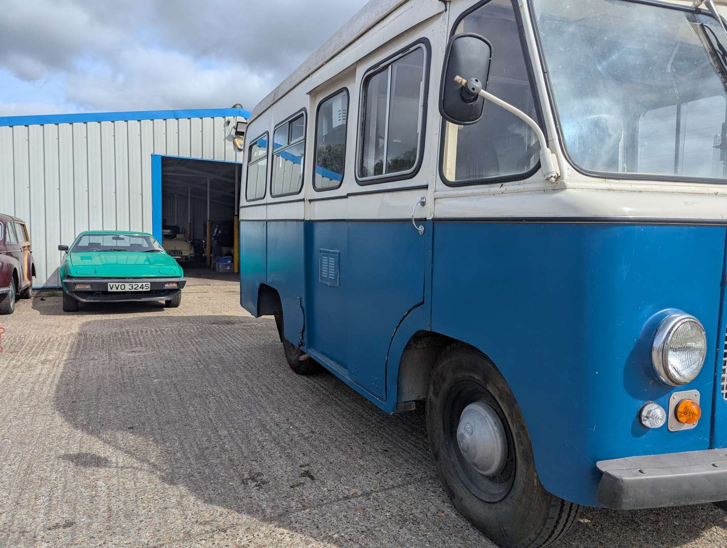 <p>1969 MORRIS LD CONVERTED AMBULANCE</p>