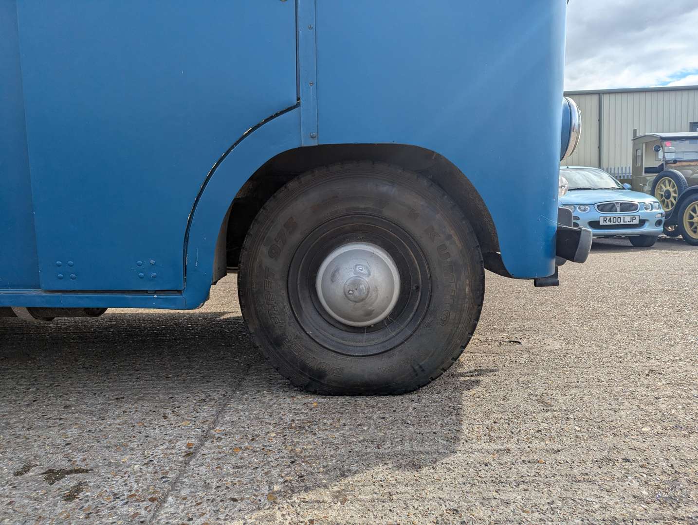 <p>1969 MORRIS LD CONVERTED AMBULANCE</p>