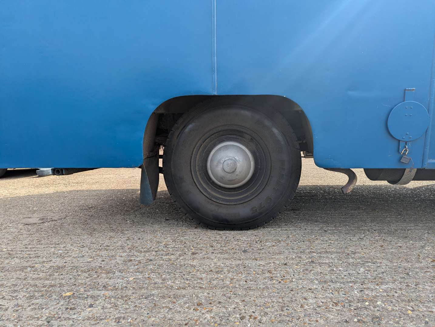 <p>1969 MORRIS LD CONVERTED AMBULANCE</p>