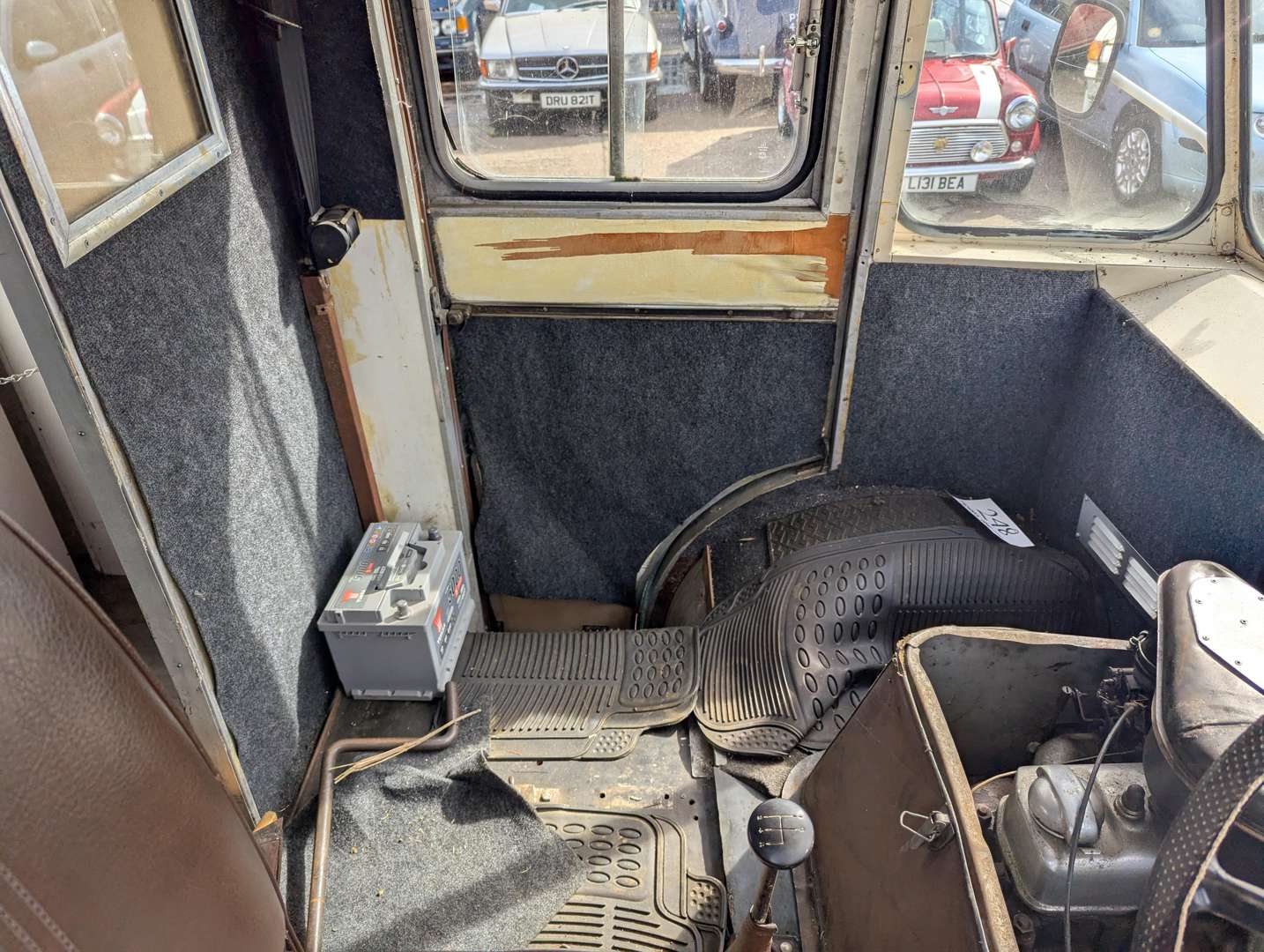 <p>1969 MORRIS LD CONVERTED AMBULANCE</p>