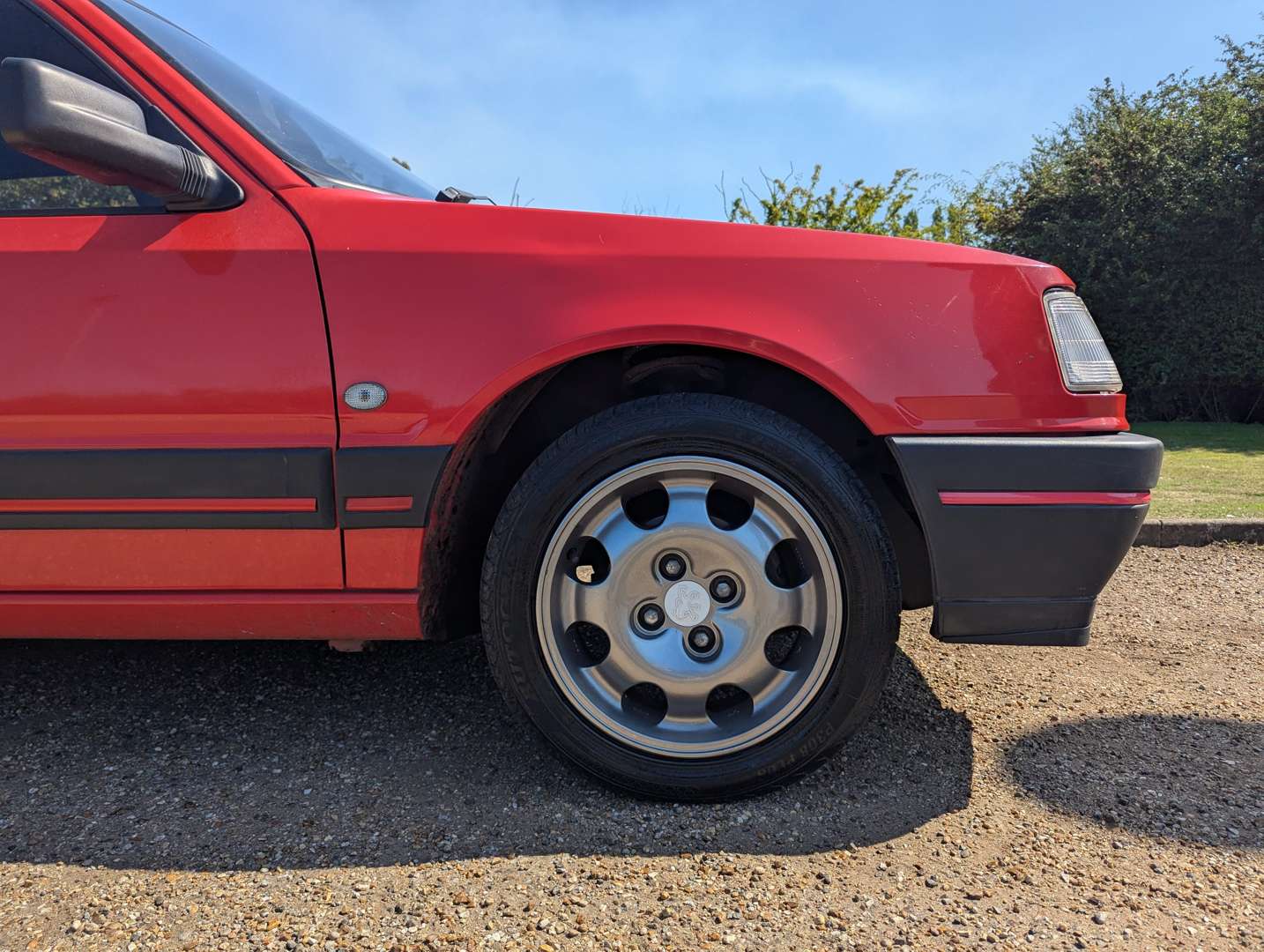 <p>1991 PEUGEOT 309 GTI</p>