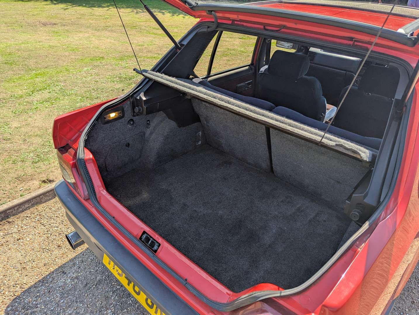 <p>1991 PEUGEOT 309 GTI</p>