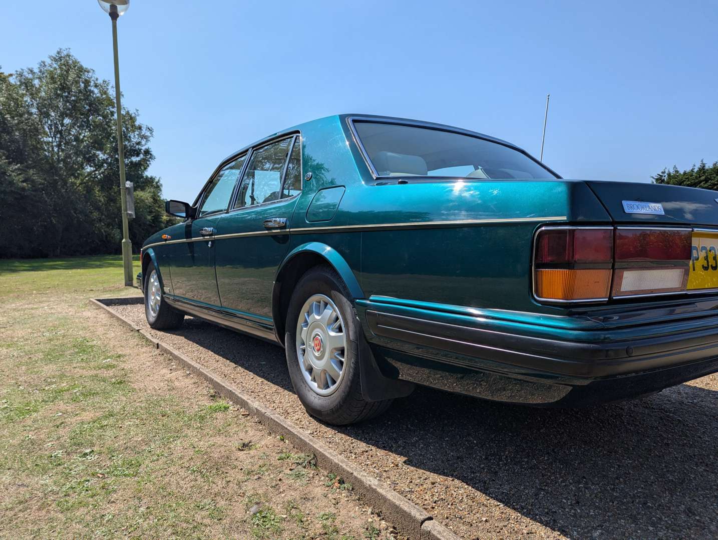 <p>1997 BENTLEY BROOKLANDS AUTO</p>