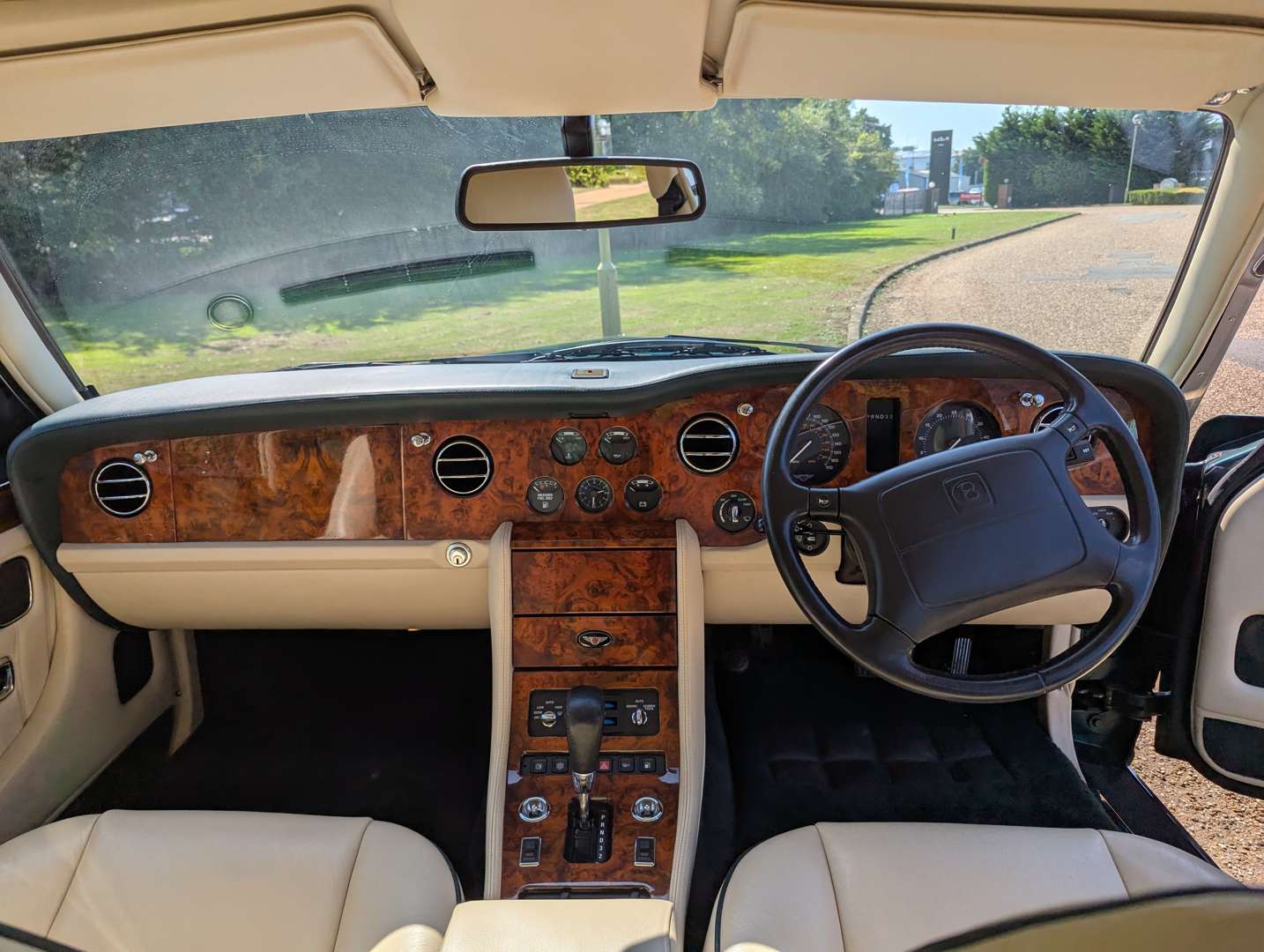 <p>1997 BENTLEY BROOKLANDS AUTO</p>