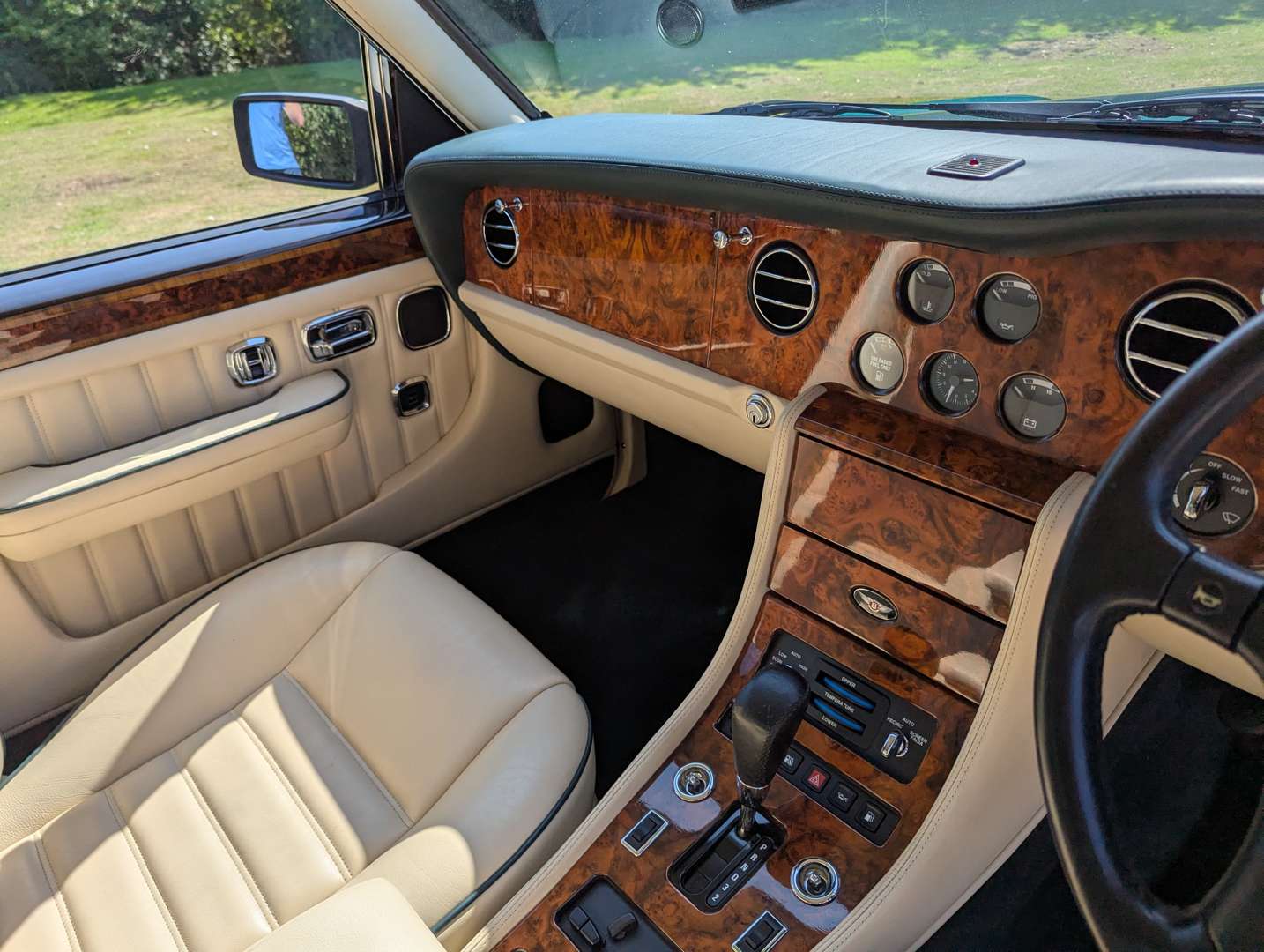 <p>1997 BENTLEY BROOKLANDS AUTO</p>