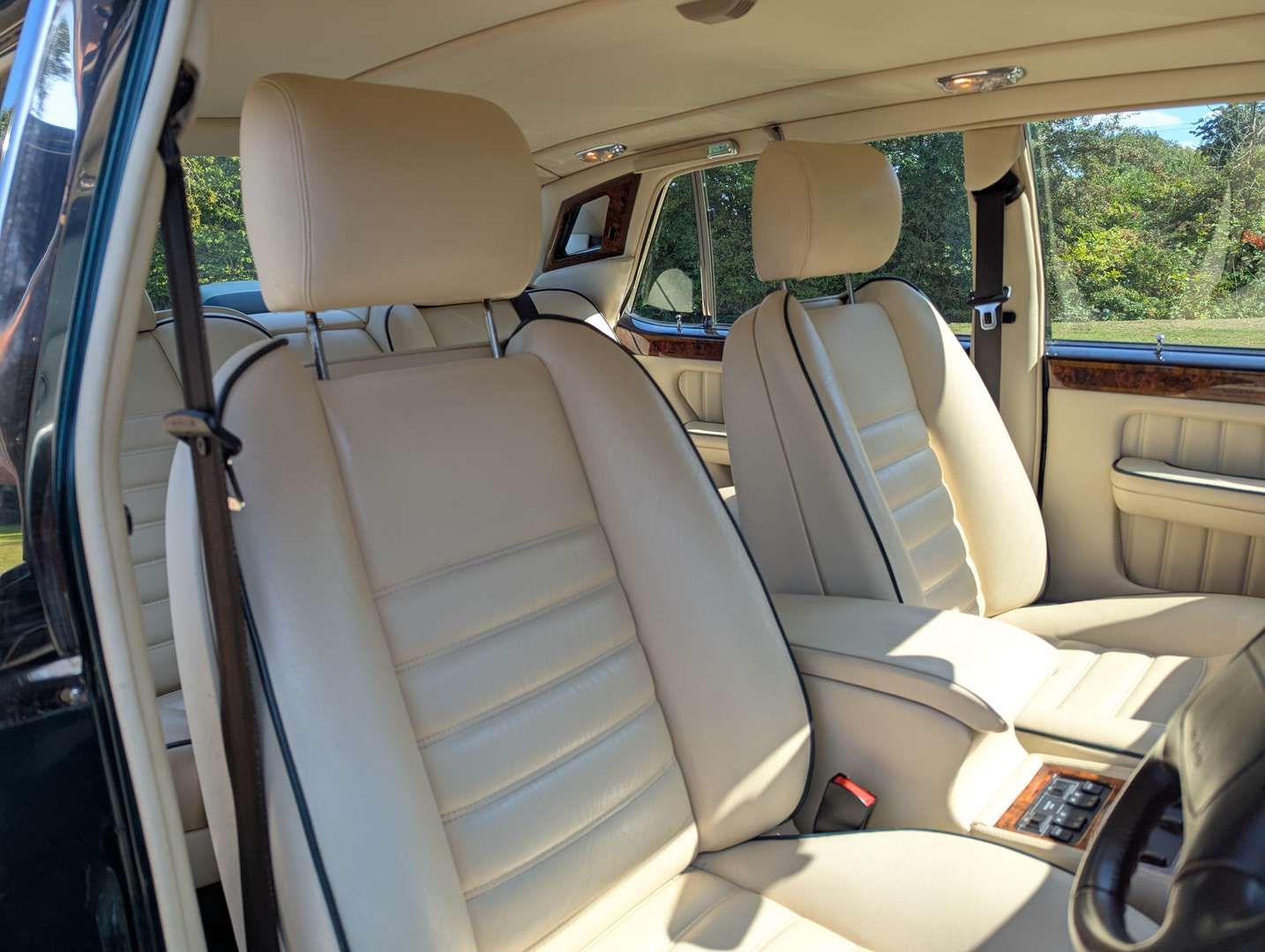 <p>1997 BENTLEY BROOKLANDS AUTO</p>