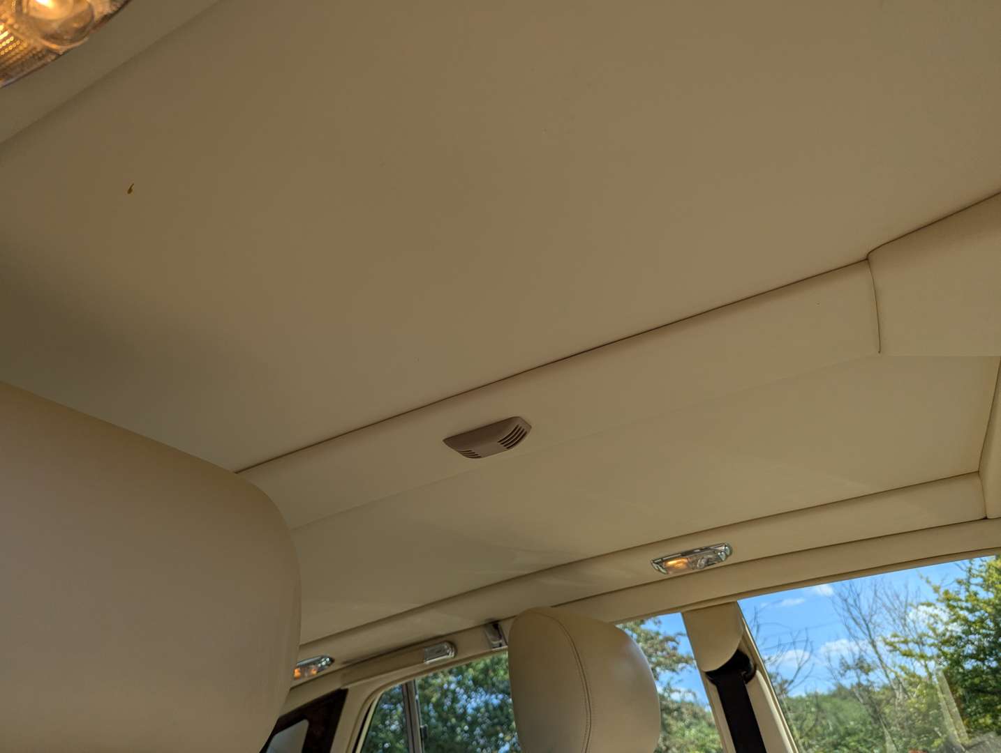 <p>1997 BENTLEY BROOKLANDS AUTO</p>