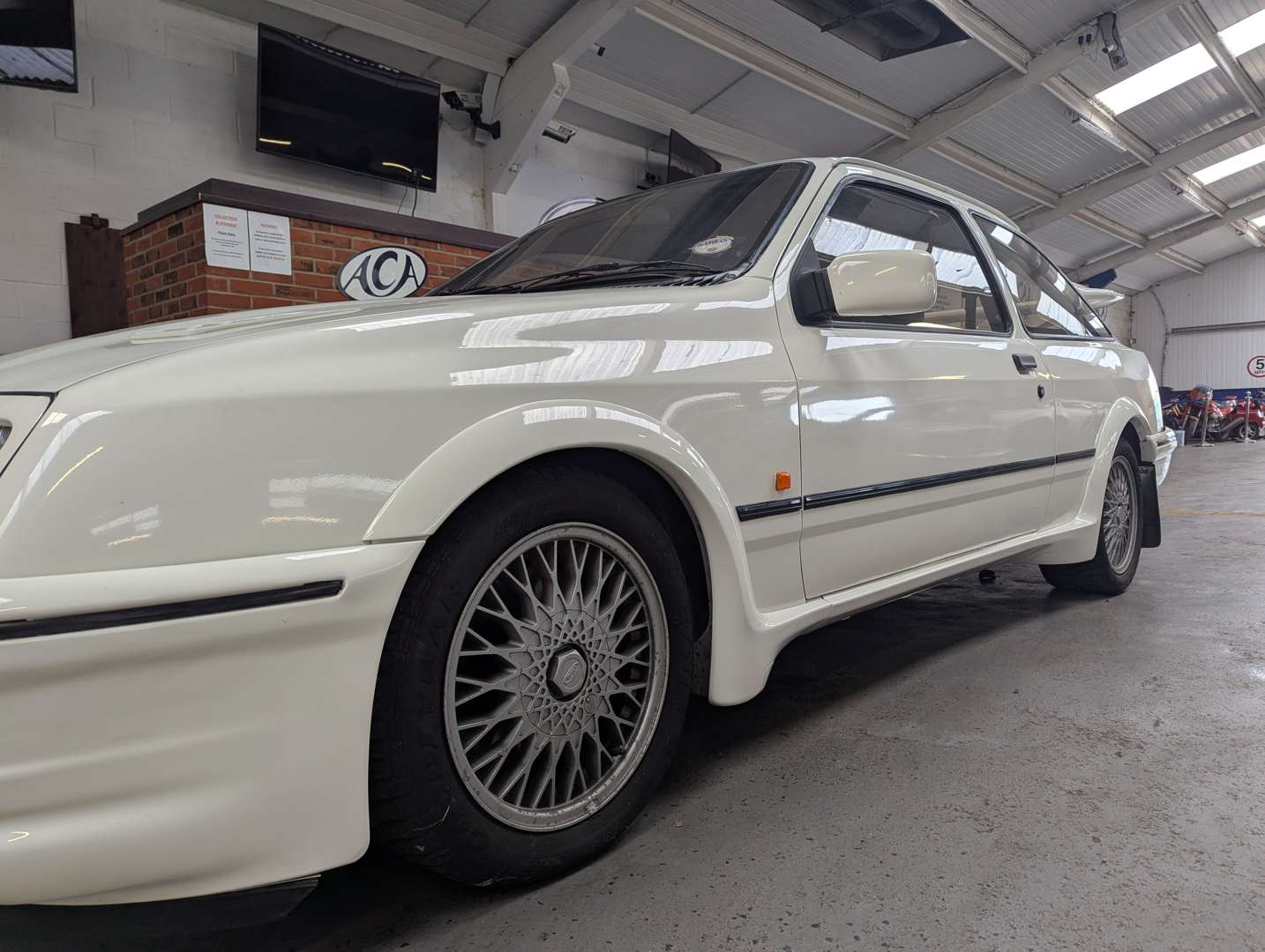 <p>1987 FORD SIERRA RS COSWORTH</p>