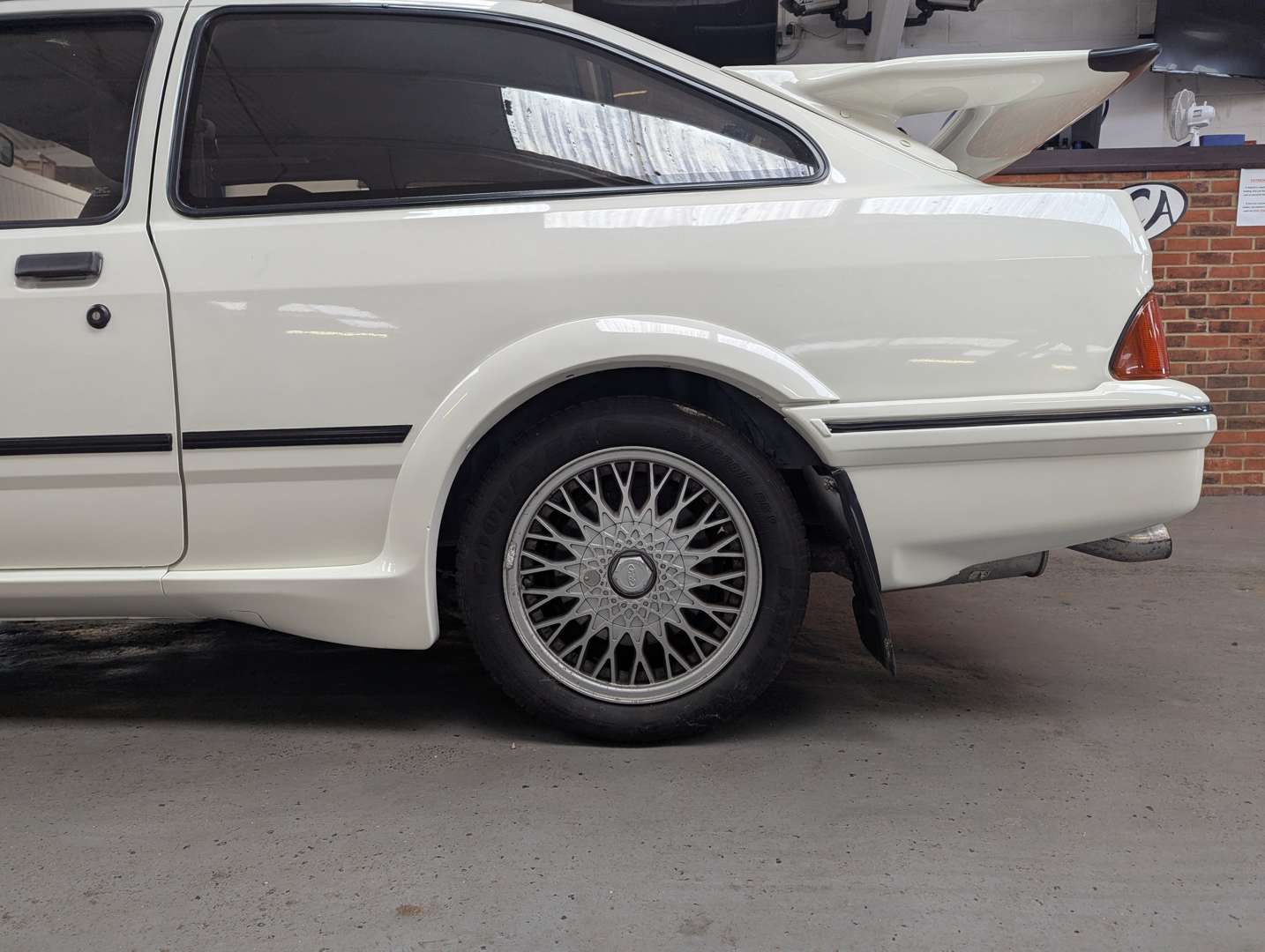 <p>1987 FORD SIERRA RS COSWORTH</p>