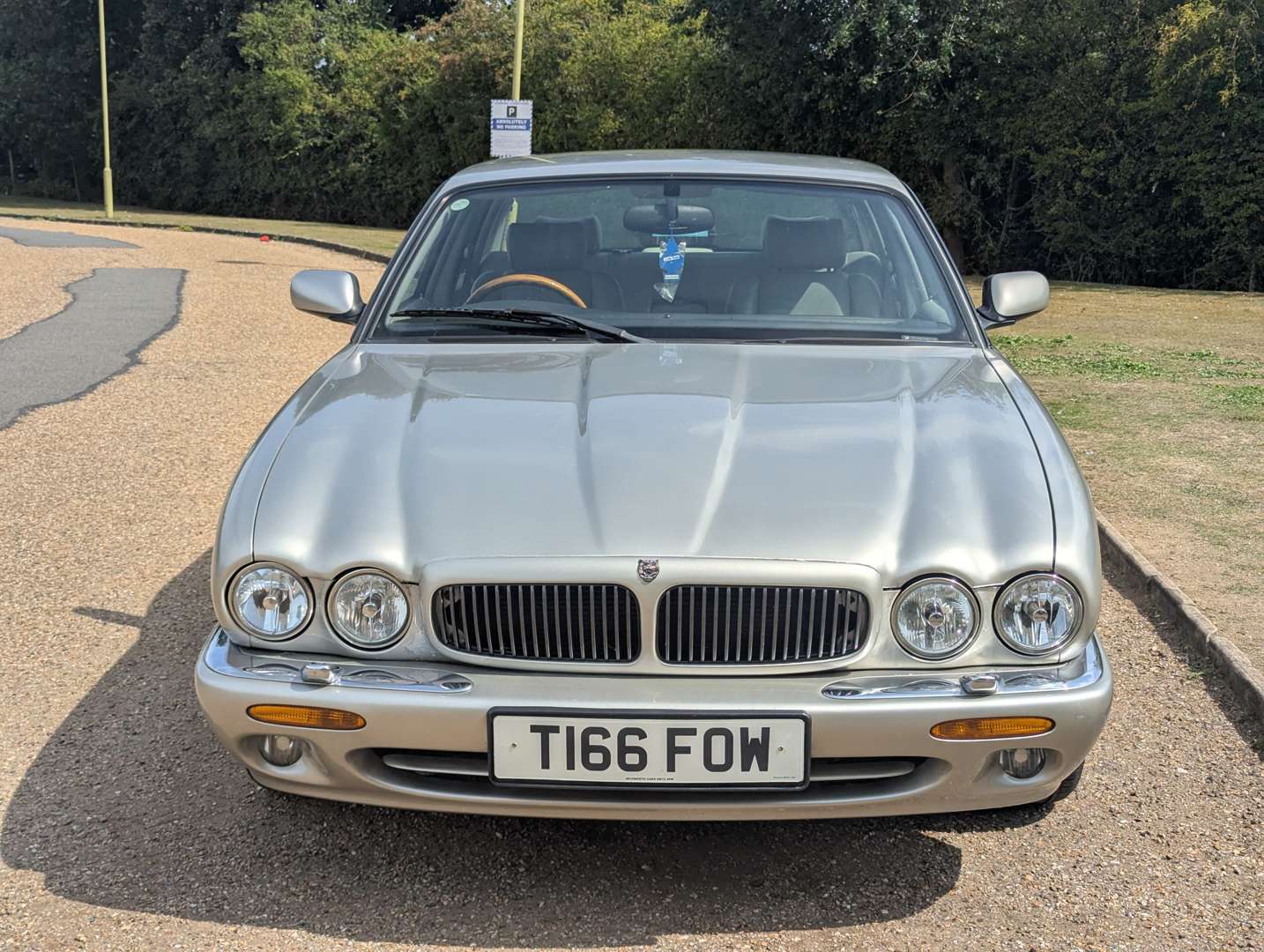 <p>1999 JAGUAR XJ SPORT 3.2 V8 AUTO</p>