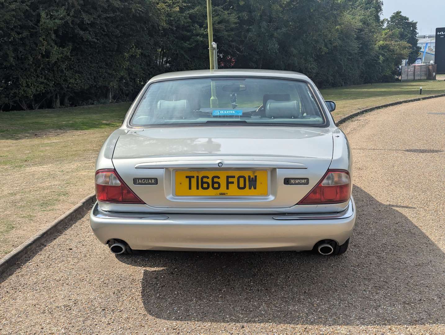 <p>1999 JAGUAR XJ SPORT 3.2 V8 AUTO</p>