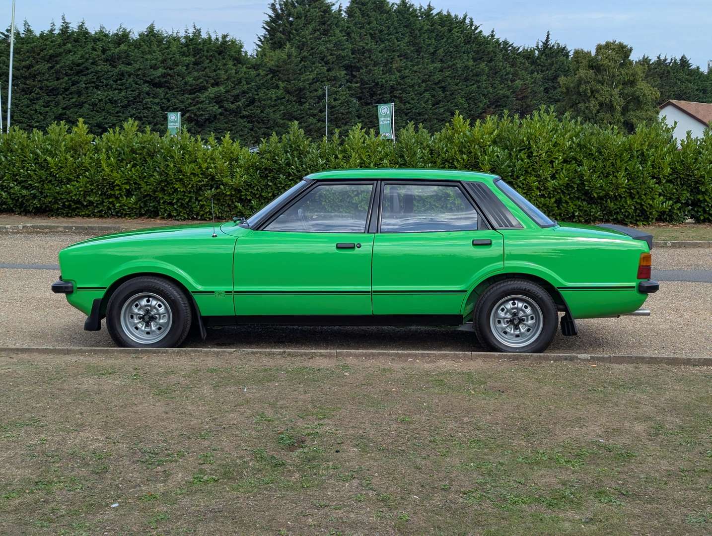 <p>1977 FORD CORTINA 3.0S</p>