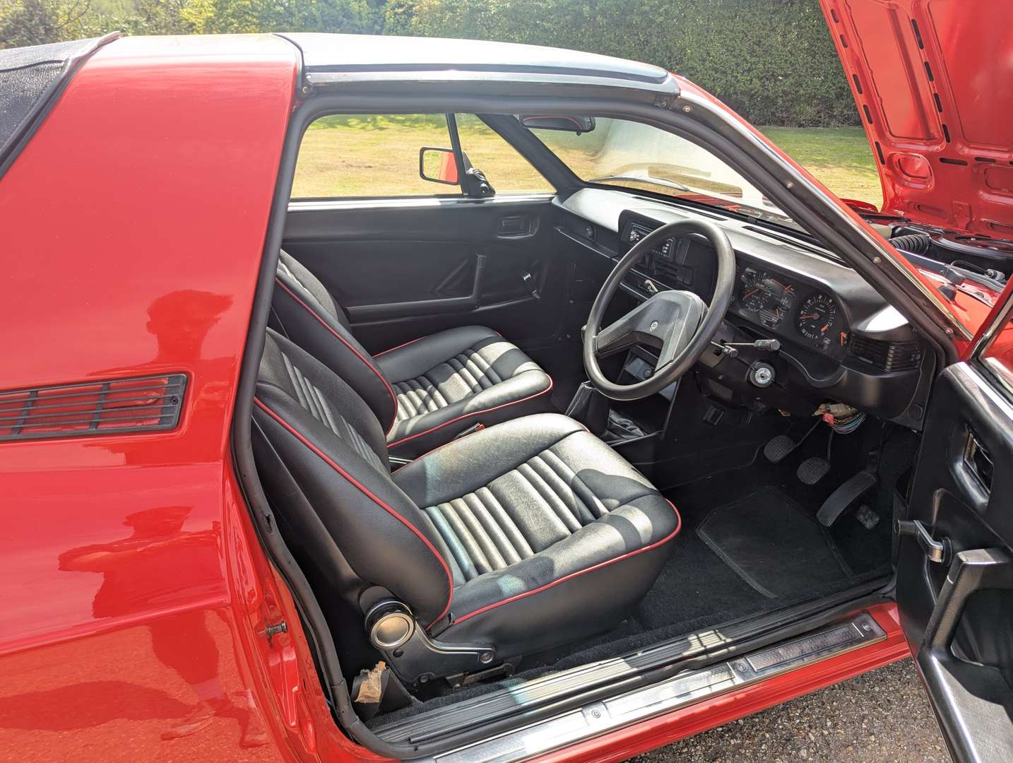 <p>1979 LANCIA BETA SPYDER</p>