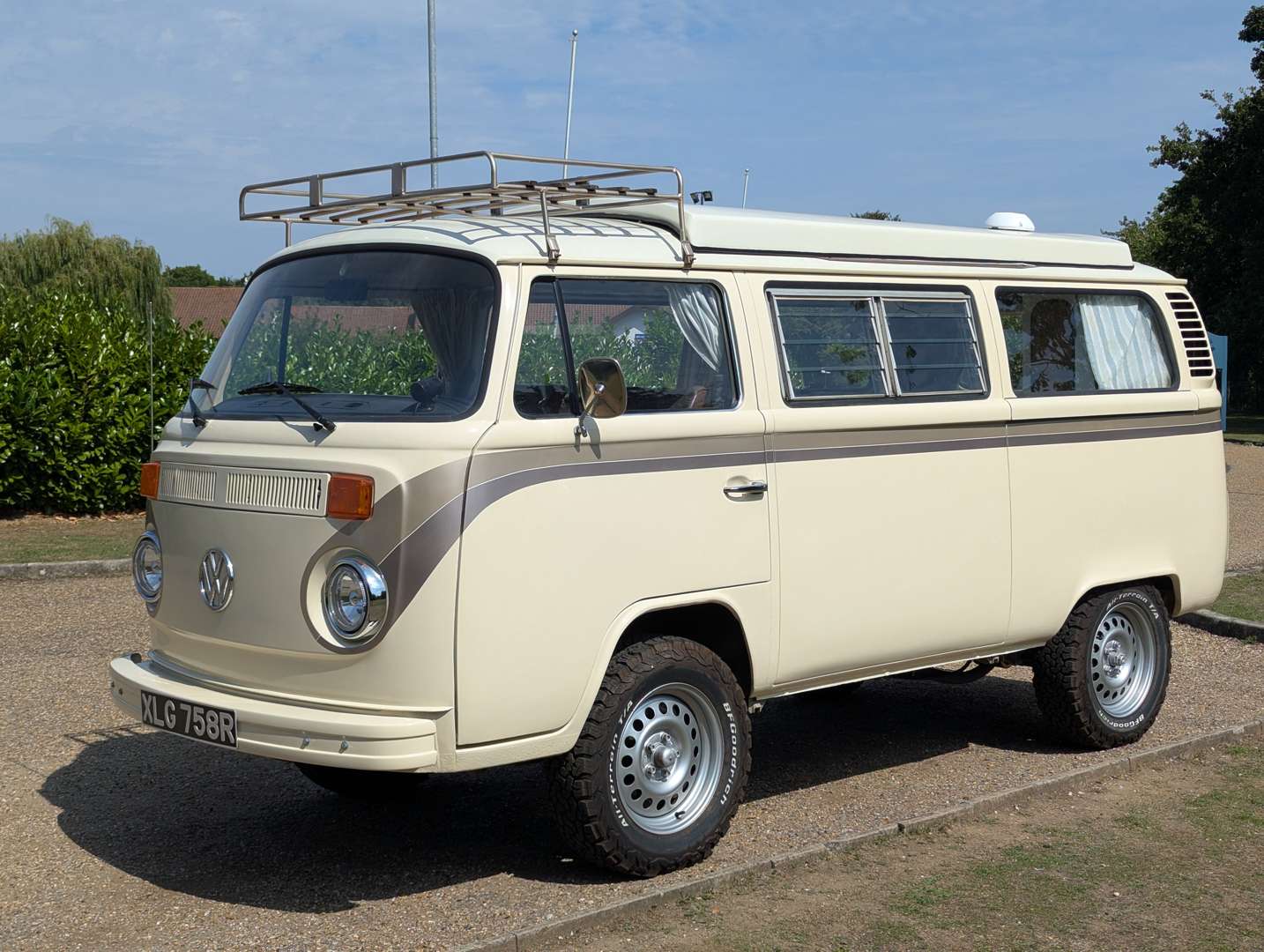 <p>1977 VW WESTFALIA T2 CAMPER</p>