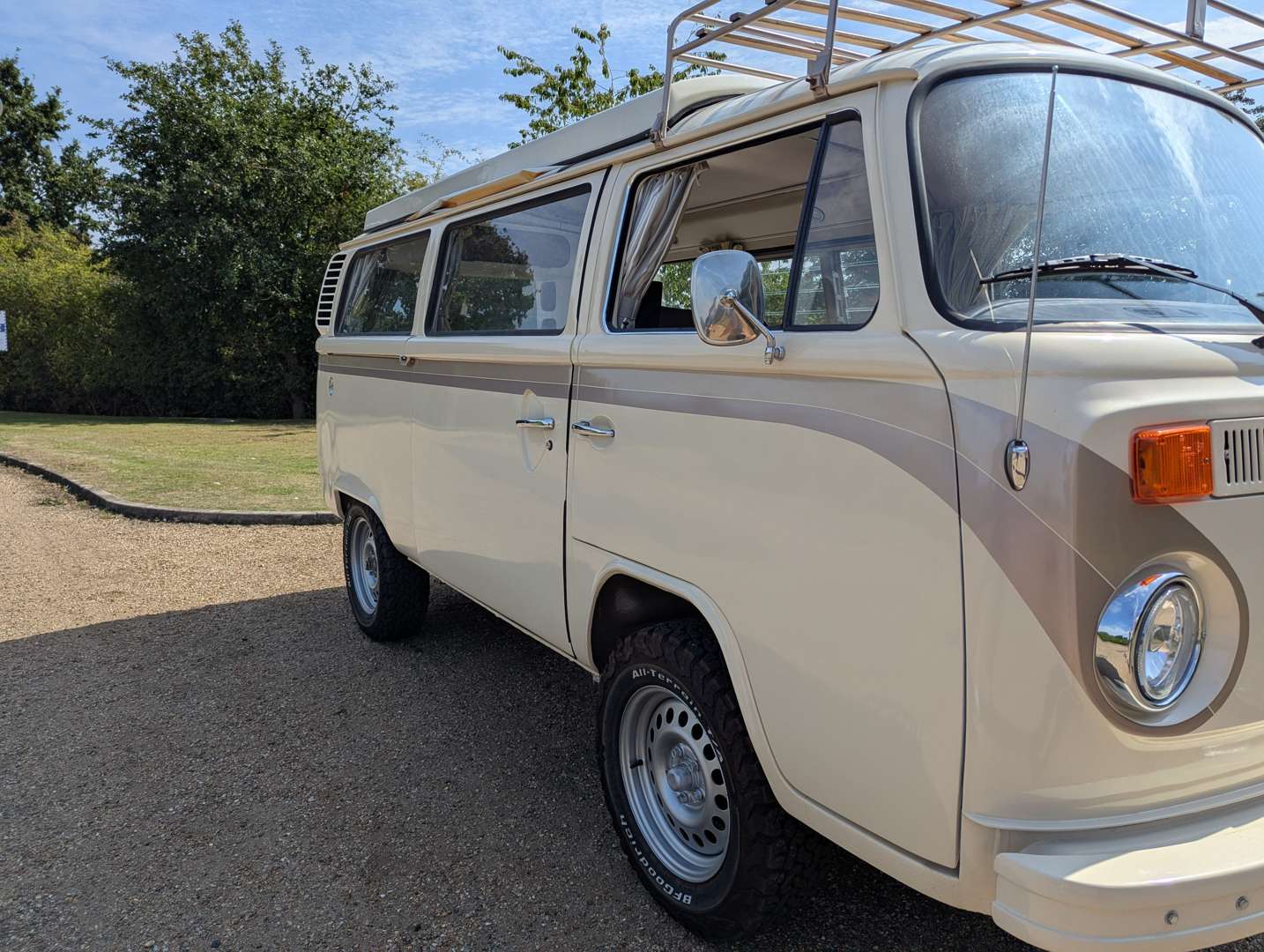 <p>1977 VW WESTFALIA T2 CAMPER</p>