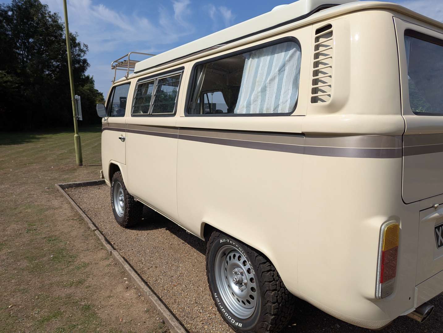 <p>1977 VW WESTFALIA T2 CAMPER</p>