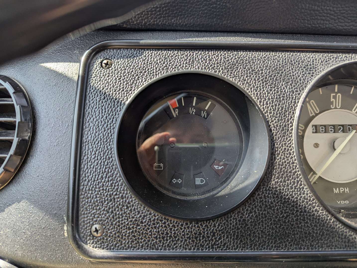 <p>1977 VW WESTFALIA T2 CAMPER</p>