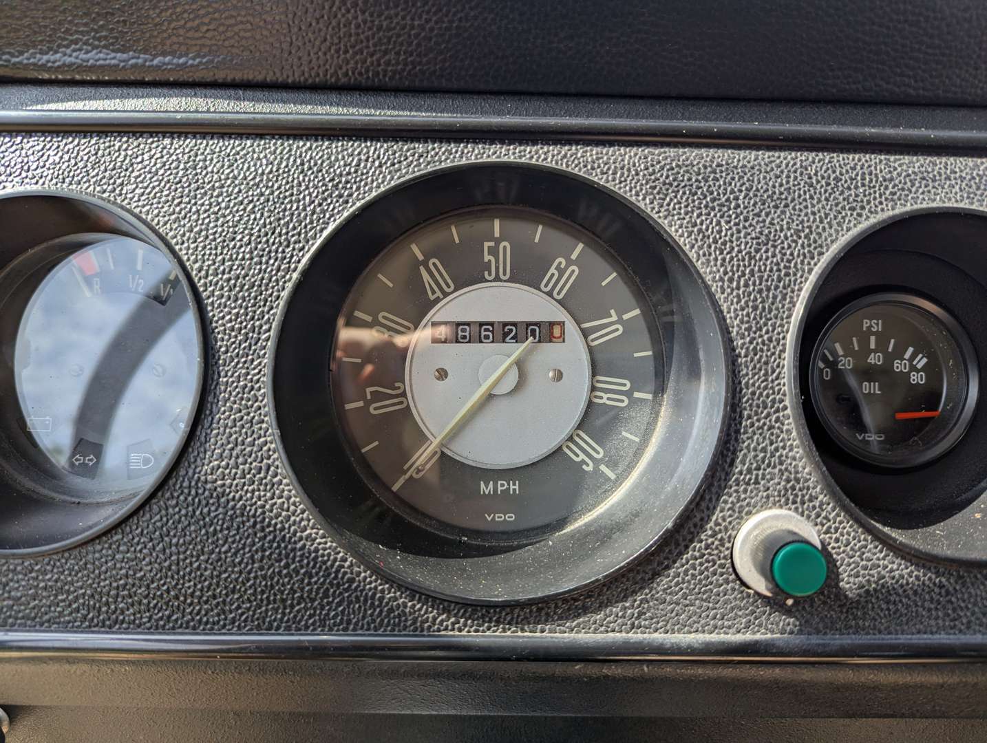 <p>1977 VW WESTFALIA T2 CAMPER</p>